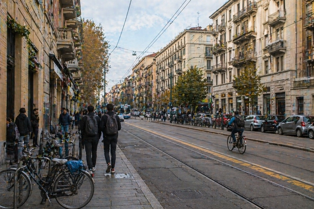 Cenisia Cit Turin Torino in Torino, Italy – practical west-side street near apartments